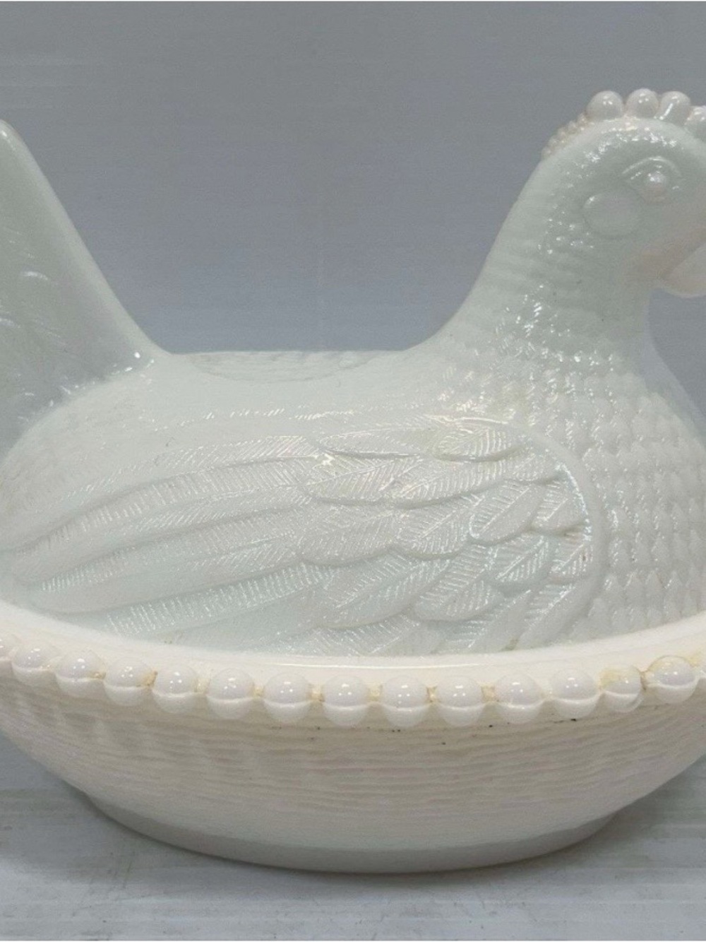 vintage Indiana Glass Company white milk glass hen on a nest